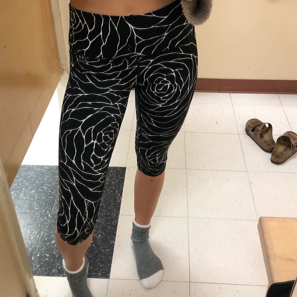 Lululemon capris